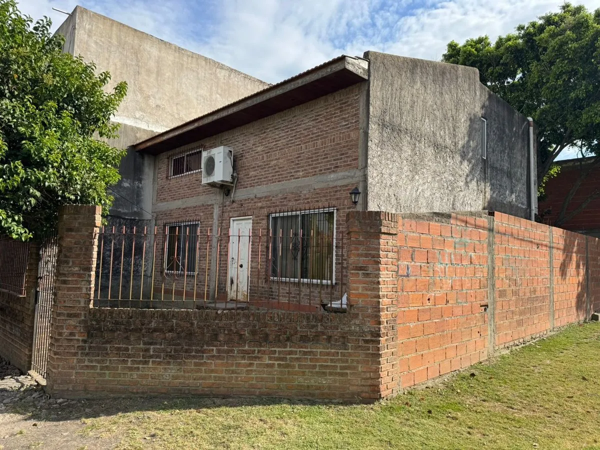 Casa en Paula Albarracín 5600