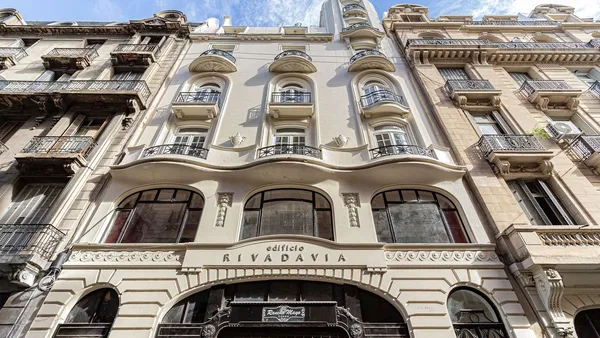 Oficina en Av. Rivadavia 1200