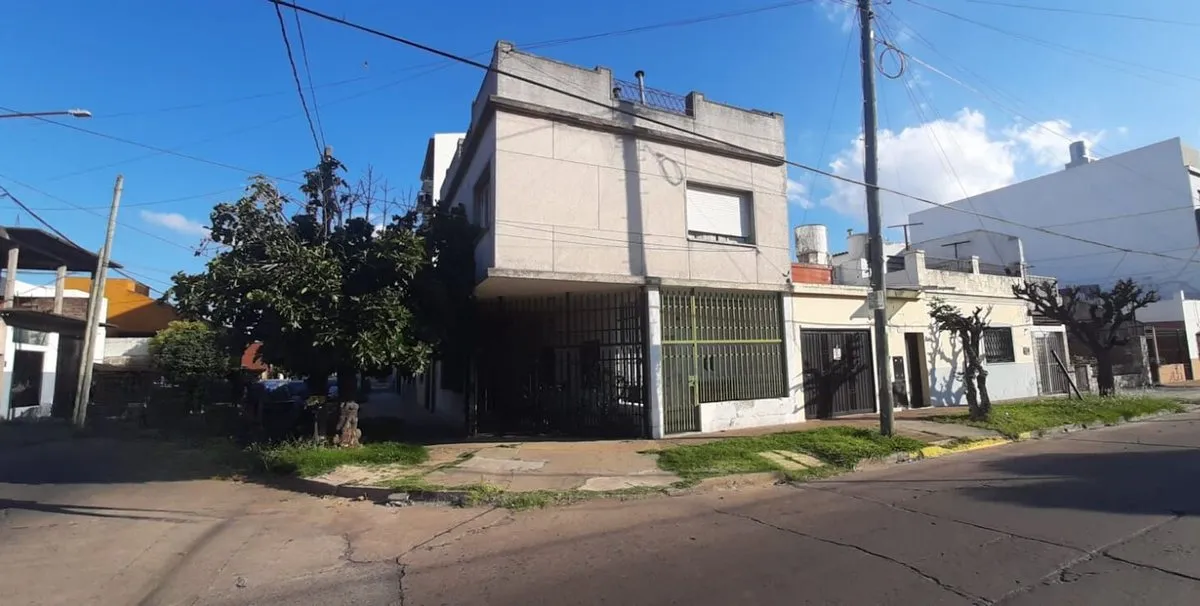P H en Colombia 2300