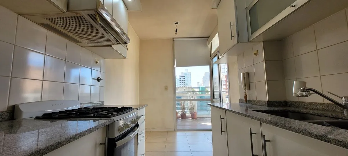 Departamento en Gobernador Felipe Llavallol 200