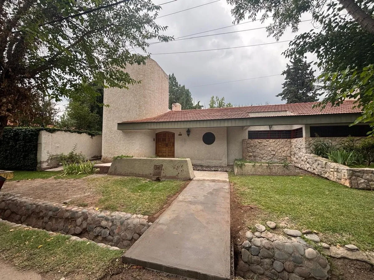 Casa en Caracas 7800
