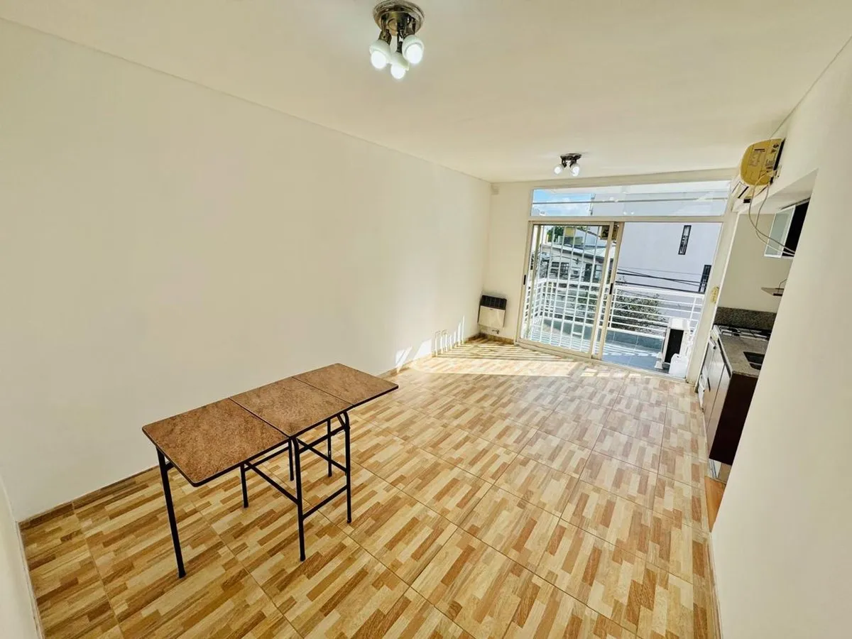Departamento en Llavallol 2600