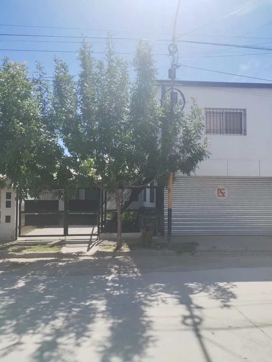 Casa en Lisandro de la Torre 700