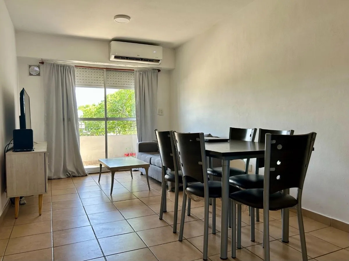 Departamento en Laprida 3900