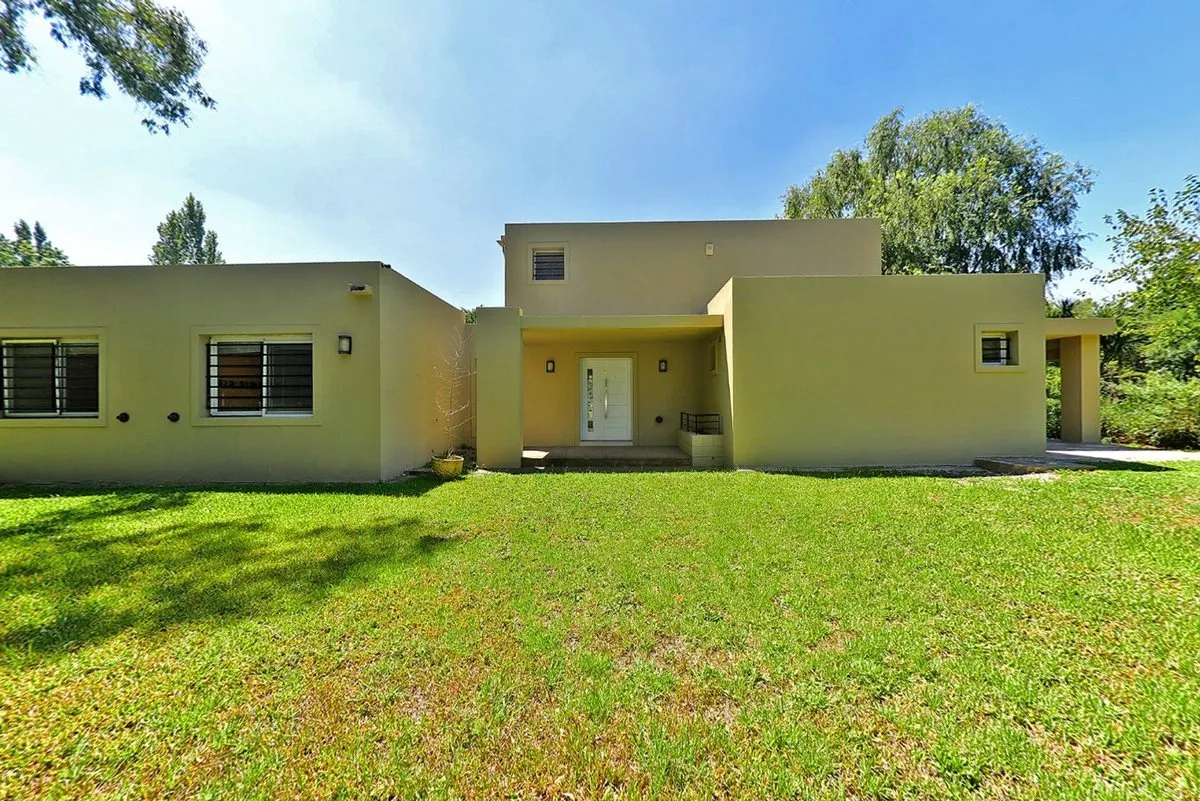Casa en Calle Joaquín Rossini 3500