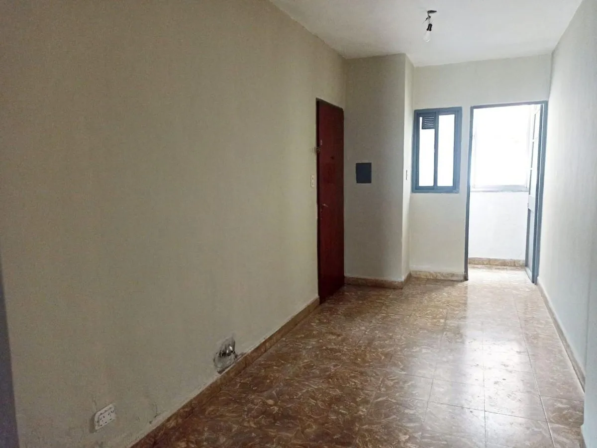 Departamento en Junin 900