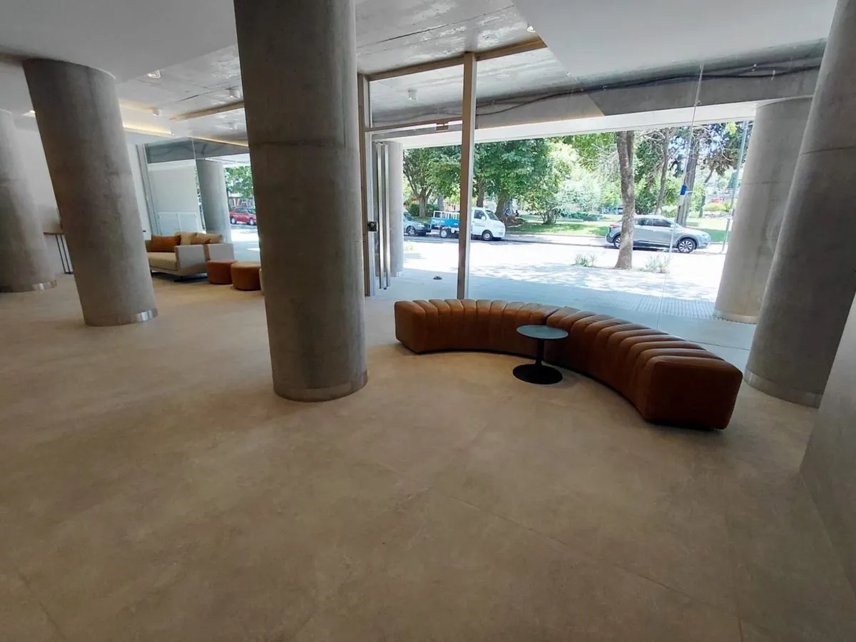 Departamento en Charlone 1200