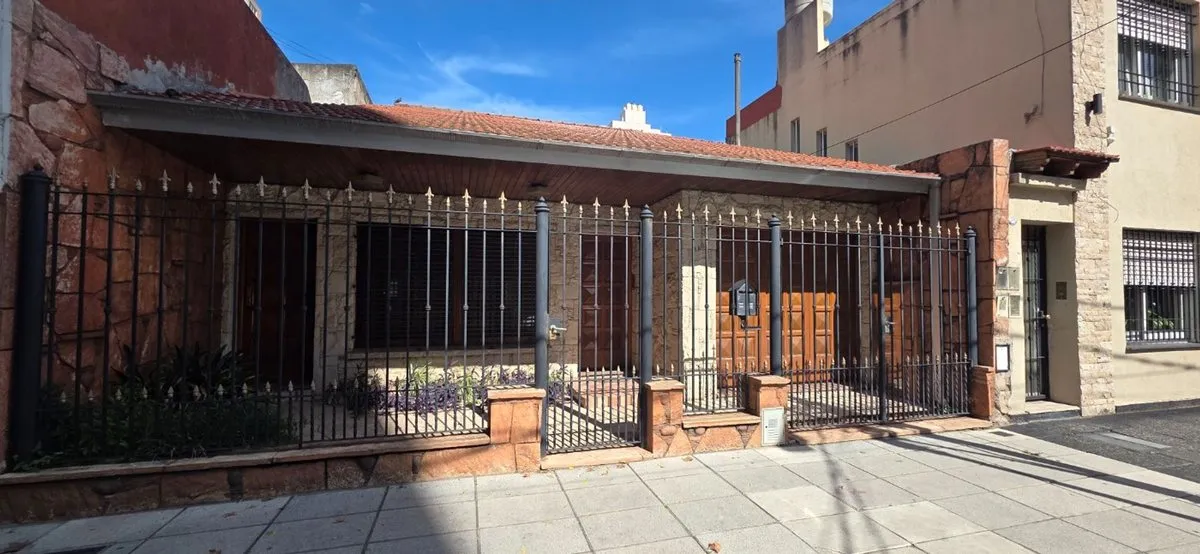 Casa en Presidente Quintana 200