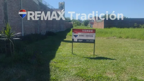 Lote en 2 de Febrero 2300