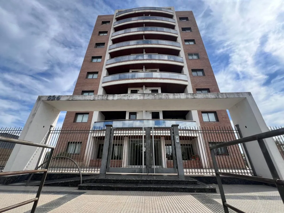 Departamento en Tomás Jofre 500