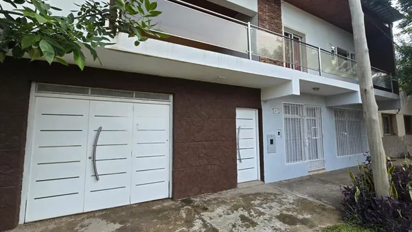 Casa en Boulevard Juan Domingo Perón 2900