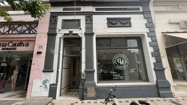 Local Comercial en San Martín 300