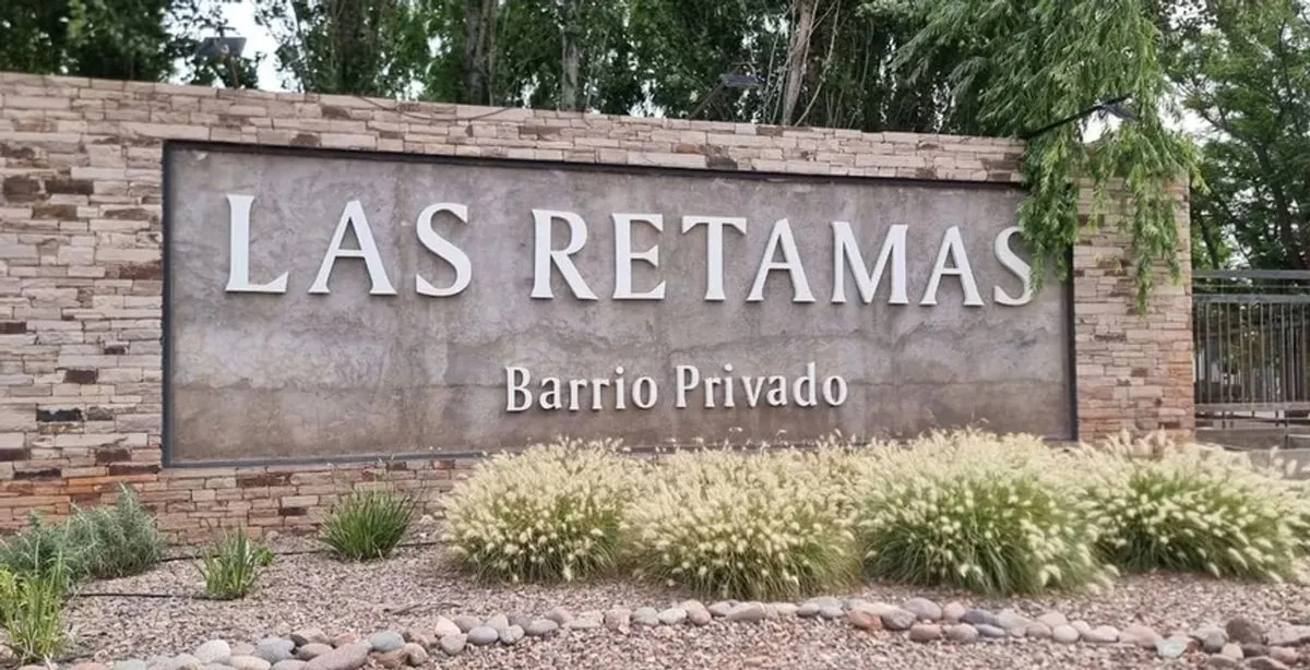 Lote en Juan Isidro Maza 700