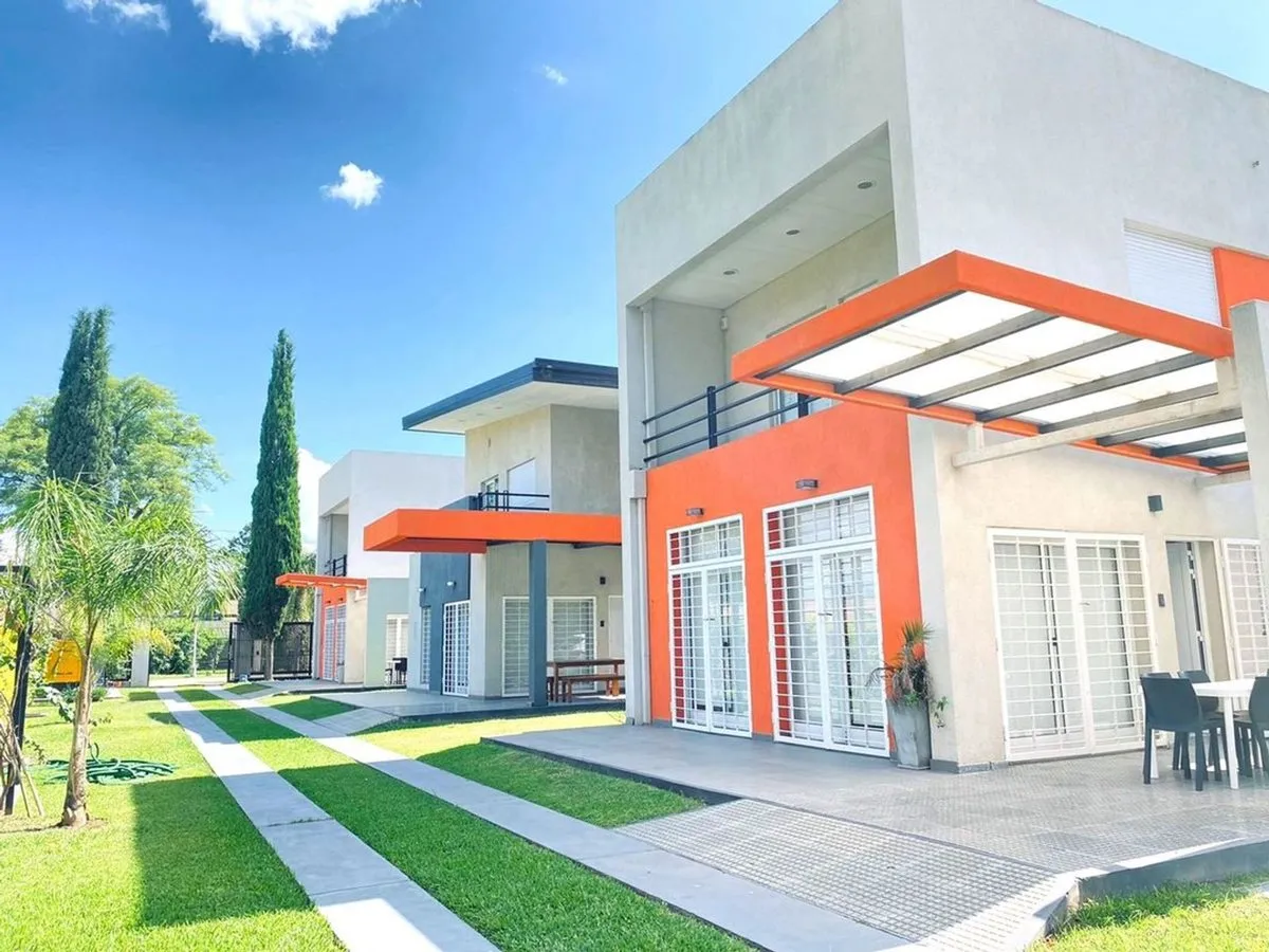 Quinta en Av. Las Banderas 1100
