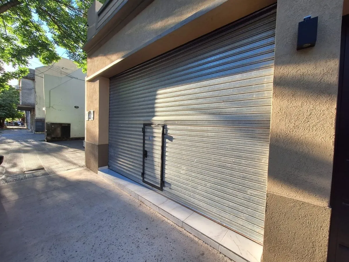 Local Comercial en Presidente Quintana 200