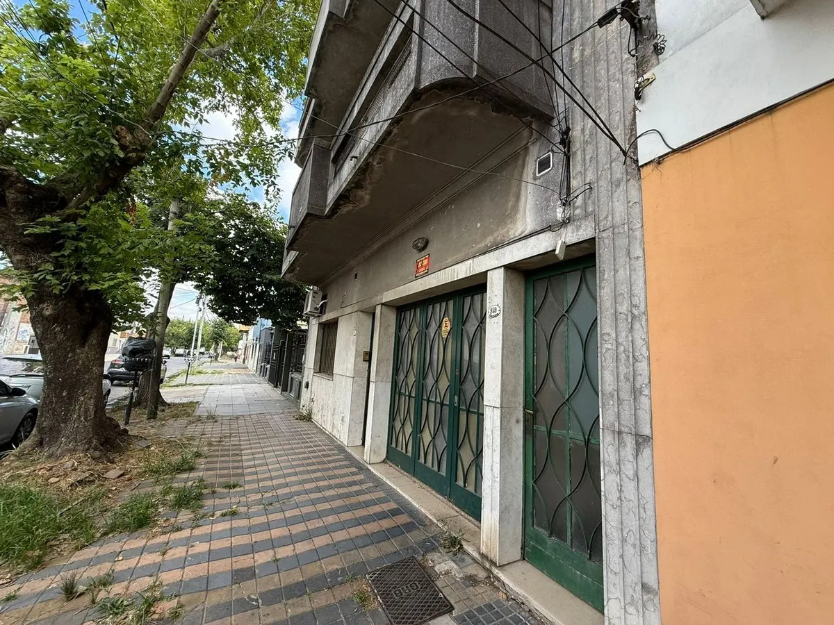 P H en Aristóbulo del Valle 900
