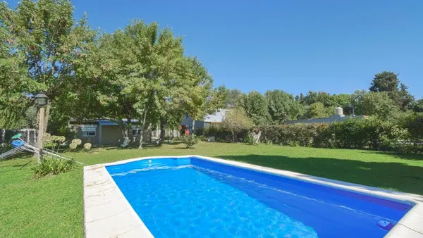 Casa en Bernardo Houssay 100