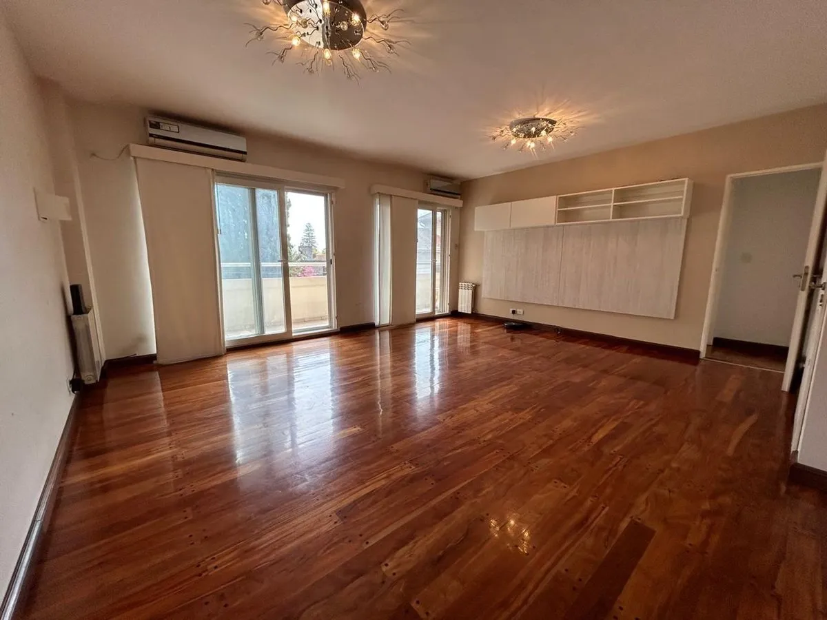 Departamento en Rivadavia 400