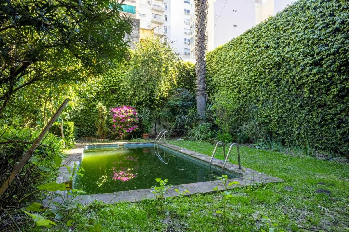 Casa en Valentín Virasoro 800