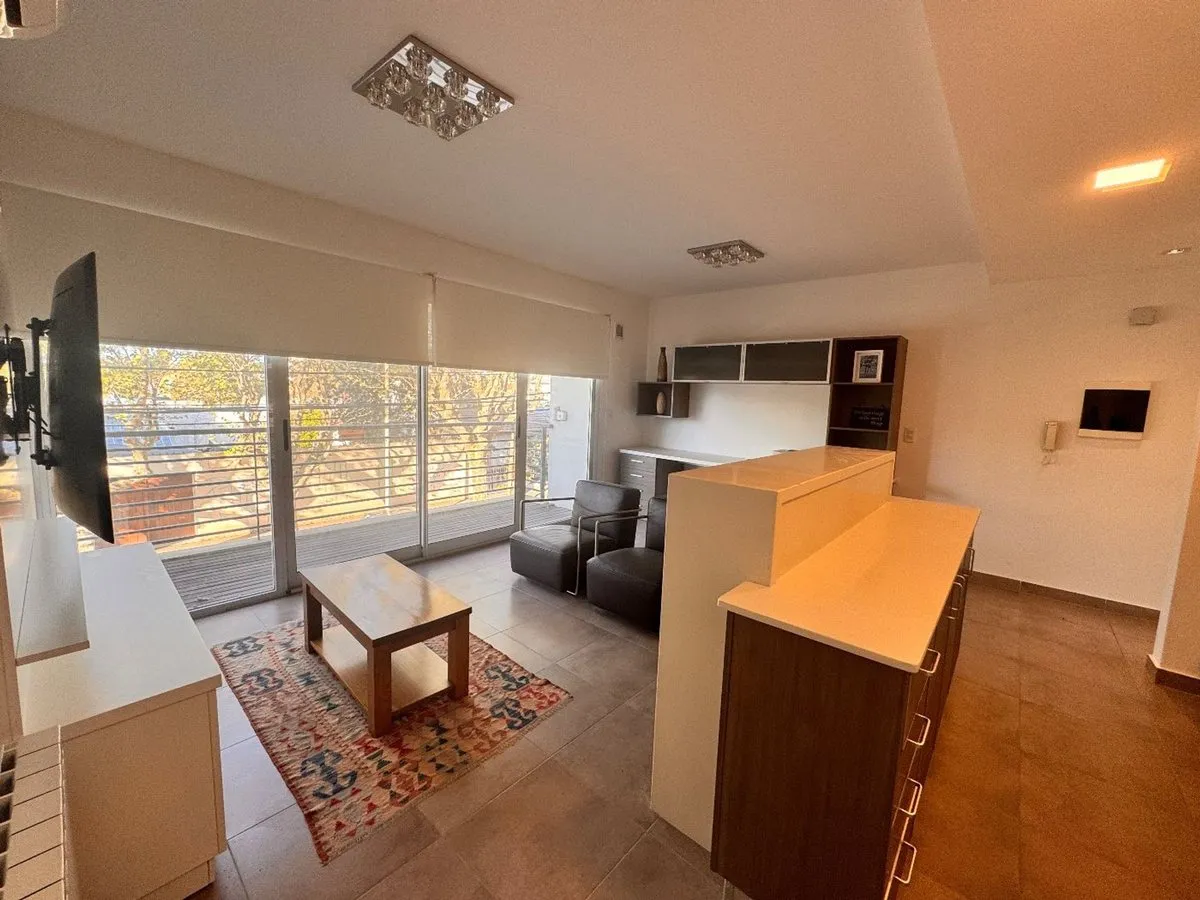 Departamento en Maipu 700