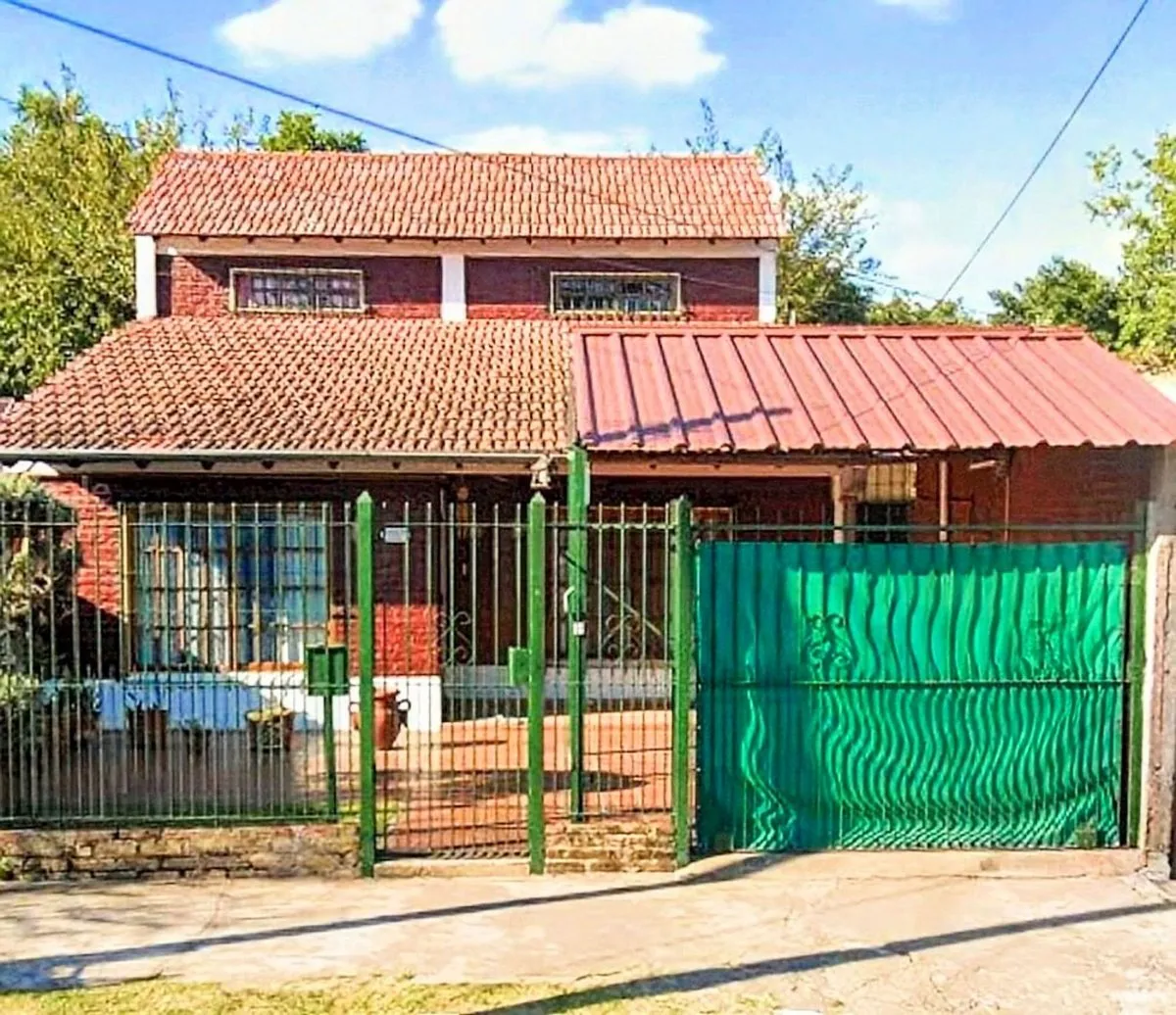 Casa en Contralmirante Cordero 4100