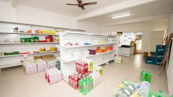 Local Comercial en Avenida Blas Parera 9300