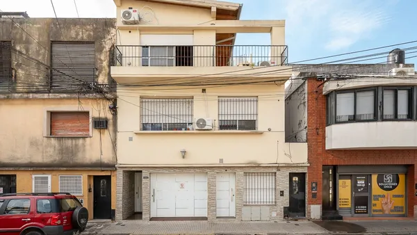 Edificio en E. Díaz 1000