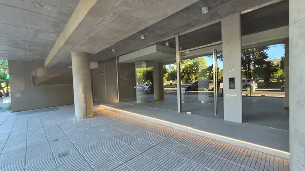 Departamento en Charlone 1400