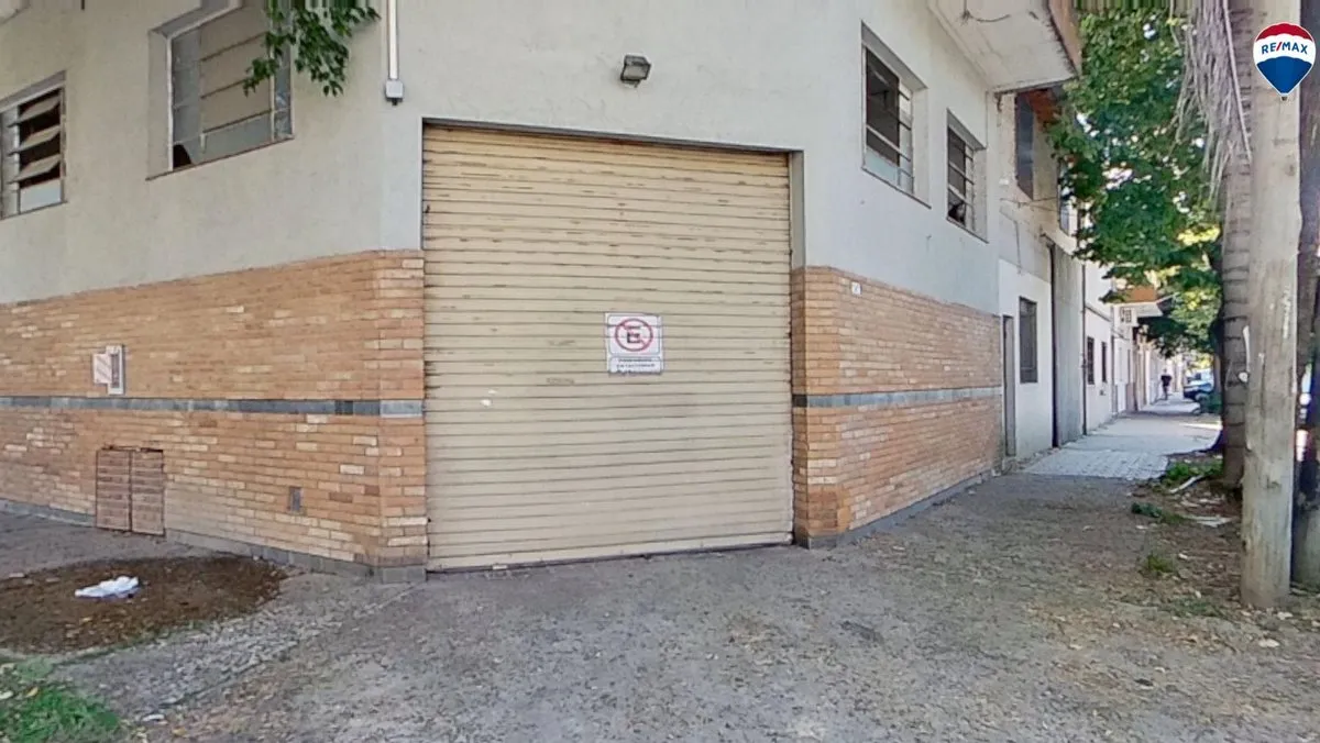 Casa en Calle Parravicini 1000