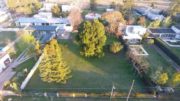 Lote en Calle 24 (ex Hipólito Irigoyen) Entre 135 y 139 Navarro S/N
