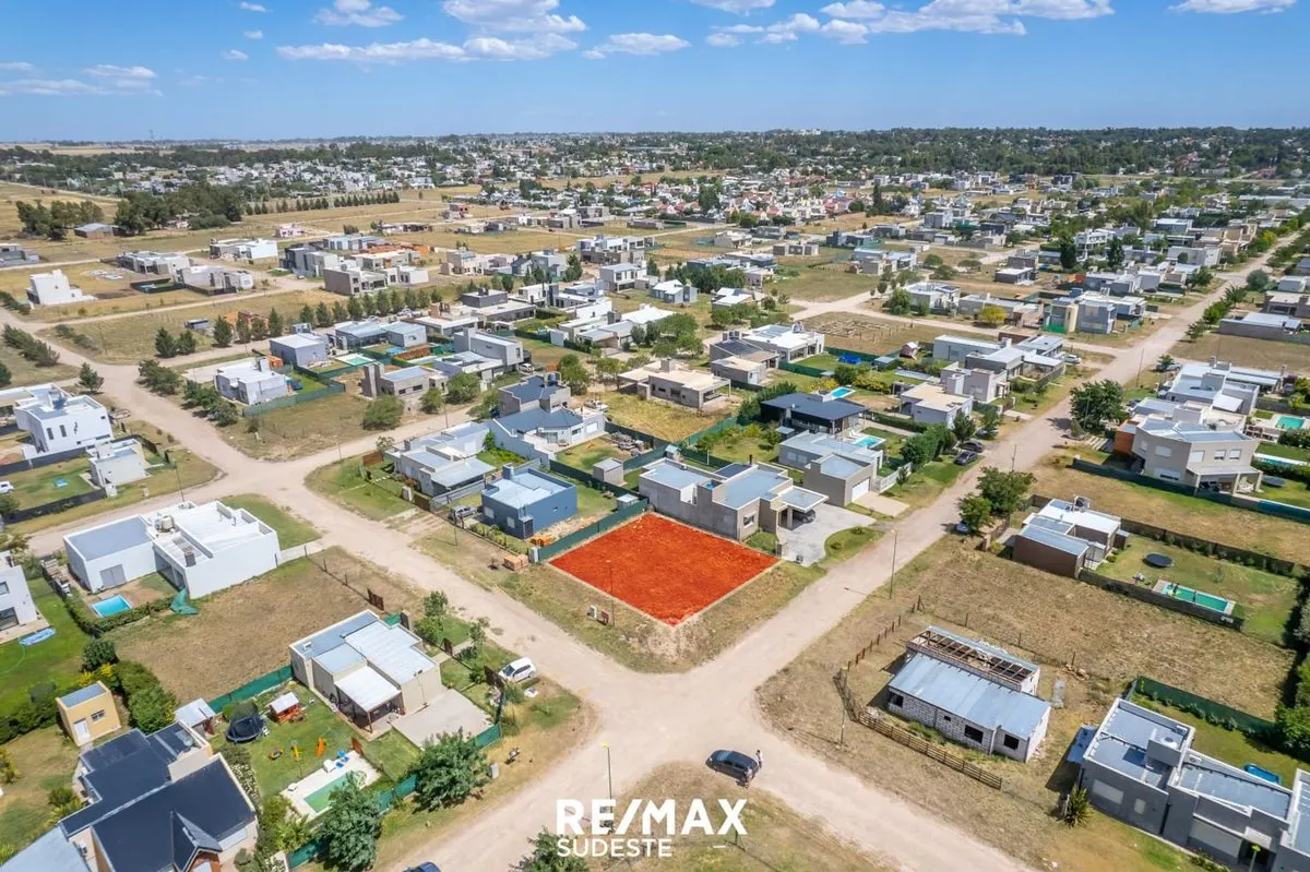 Lote en Juan Hemmingsen 600