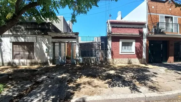 Lote en Luciano Torrent 2000