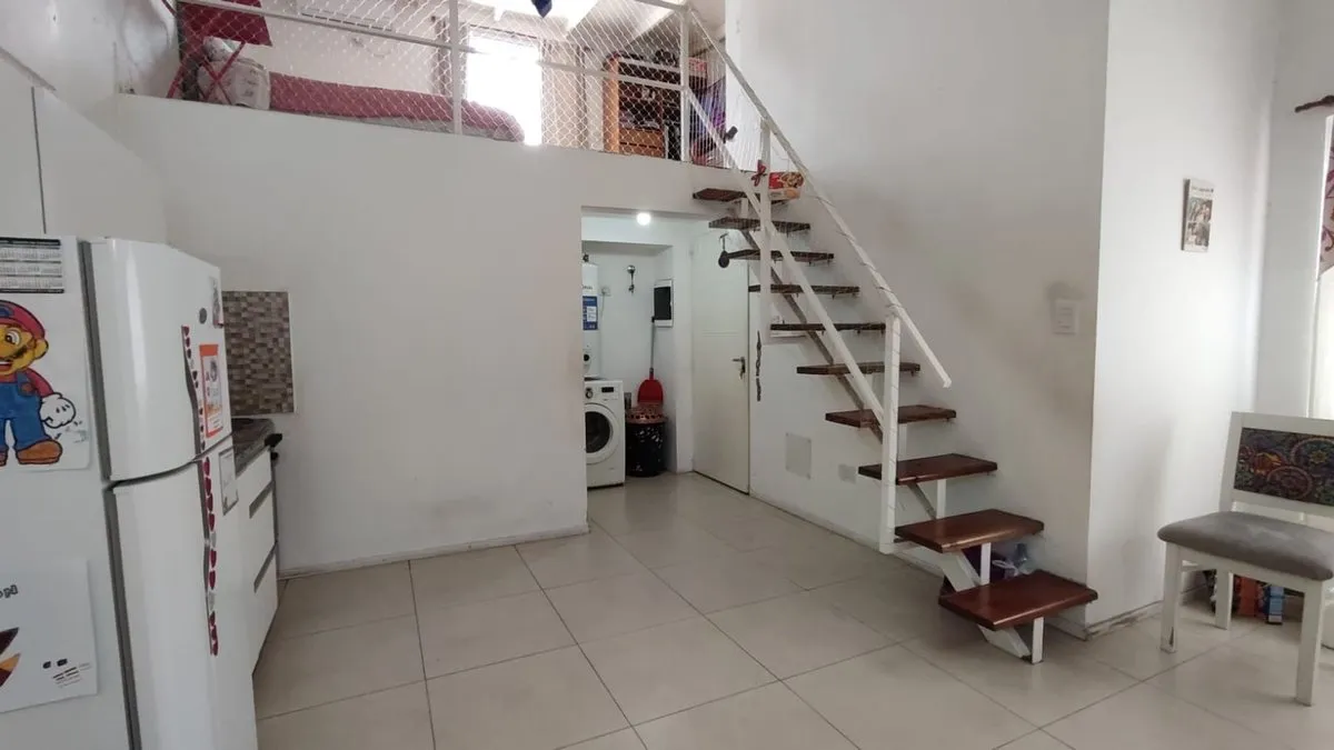 Departamento en Simón Bolívar 300