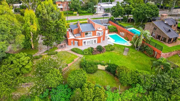 Casa en Avenida Eudoro Carrasco 3800