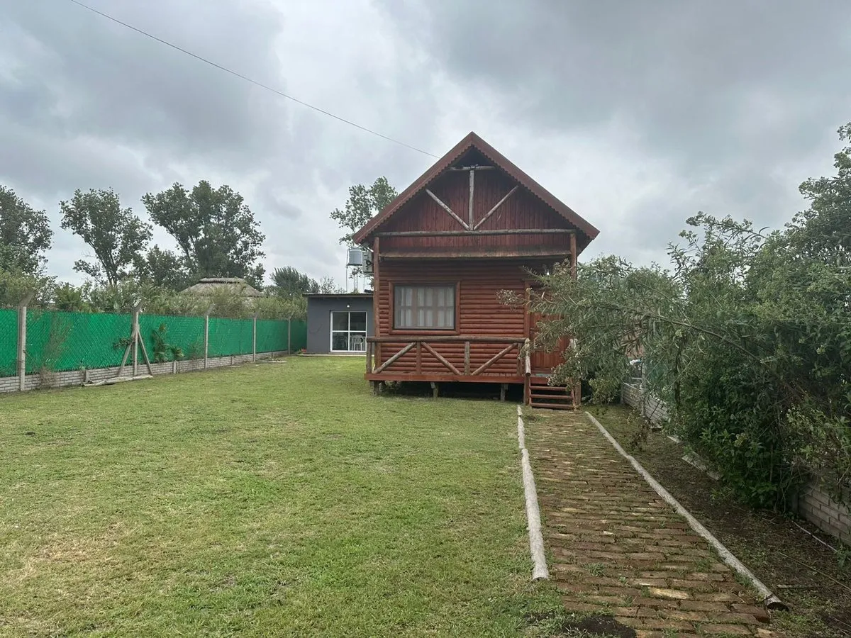 Lote en Mocovíes 2100