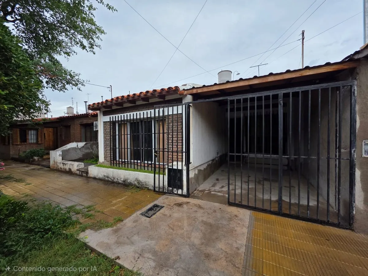 Casa en Marcos Sastre 1000