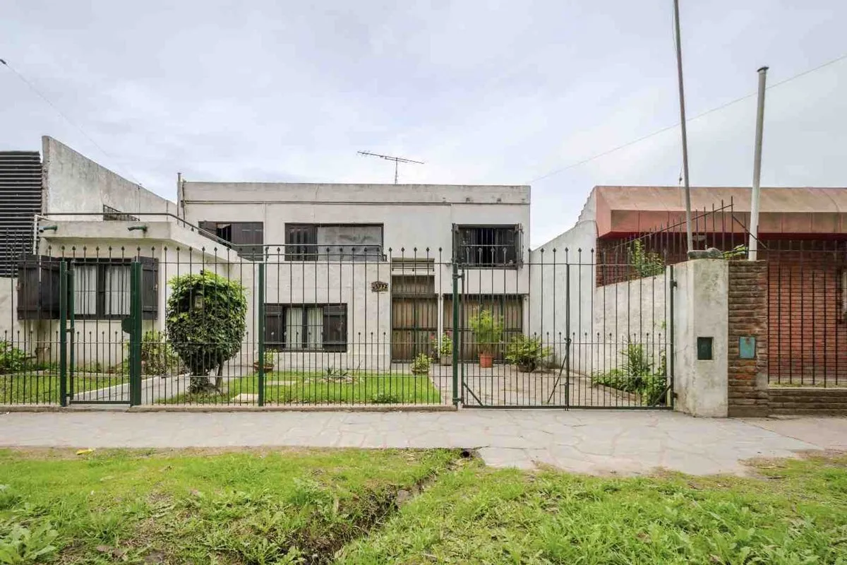 Casa en Avenida Fray Luis Beltrán 5700