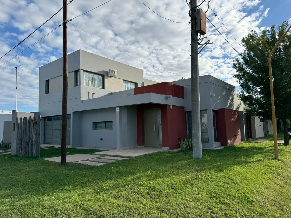 Casa en Av. Libertador Norte 3900