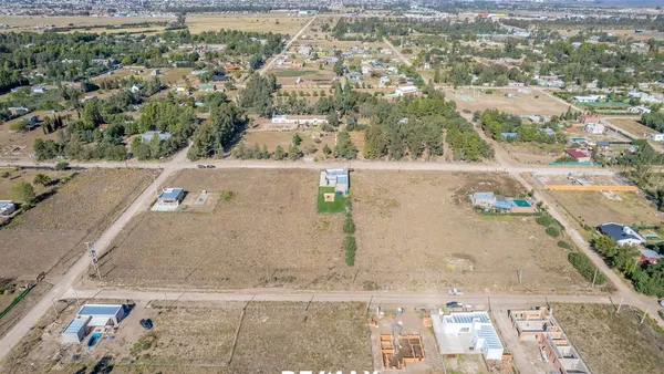 Lote en Lorenza Luna 900