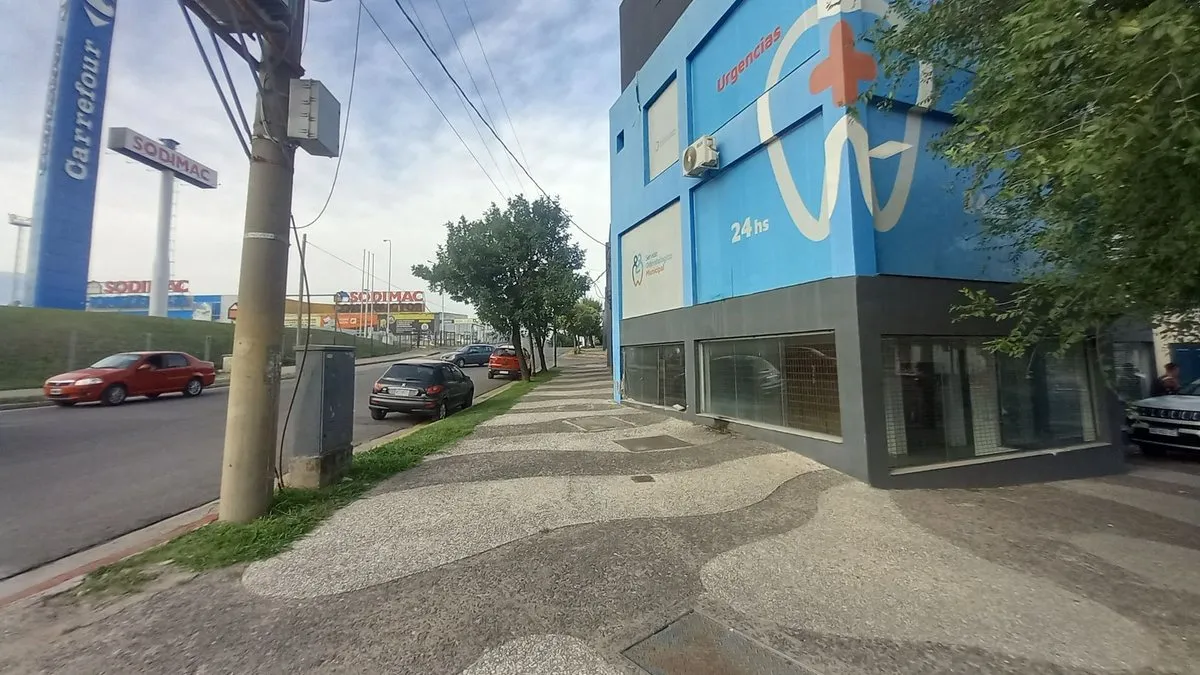 Local Comercial en Avenida Colón 4800