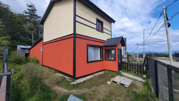 Casa en Padre Carlos Mugica 2900