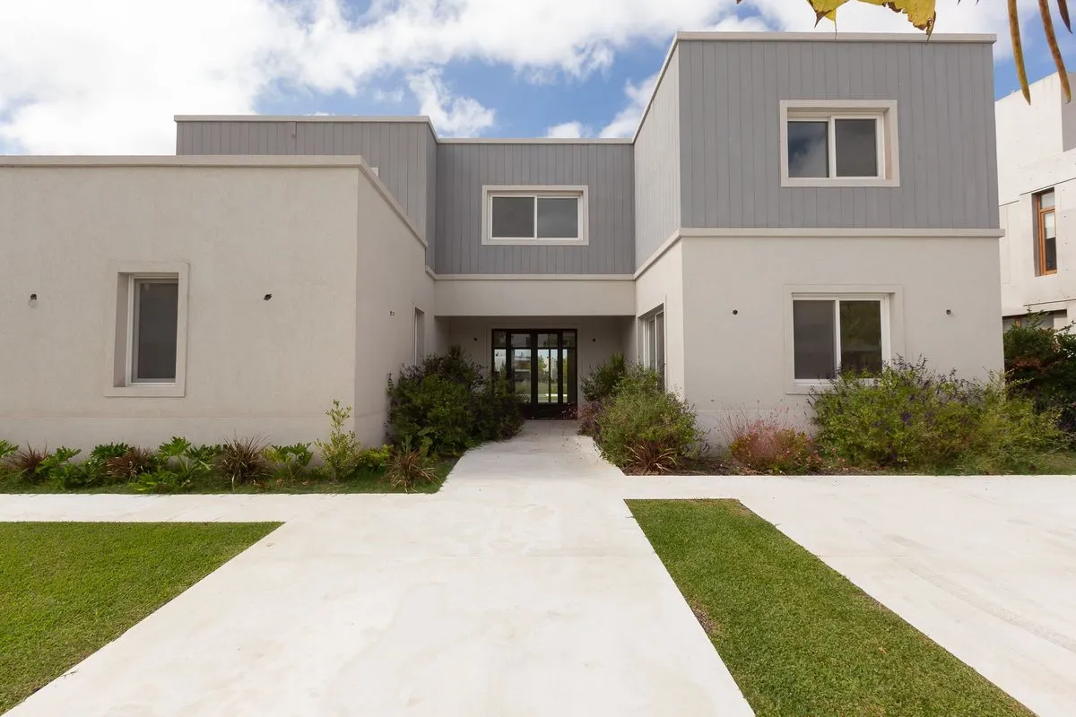 Casa en Avenida del Golf 3400