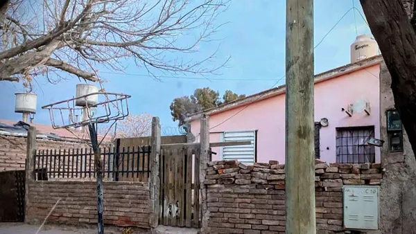 Casa en Revolucion de Mayo 0