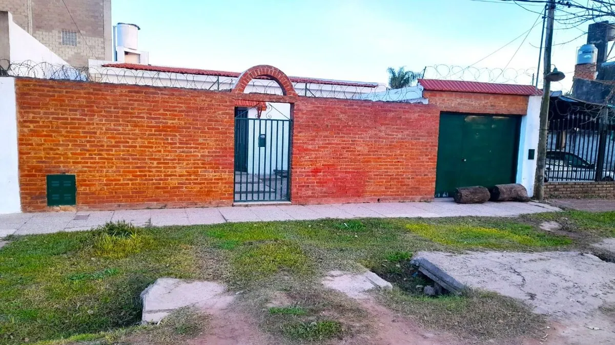 Casa en Presbitero Luis V.dusso 6900