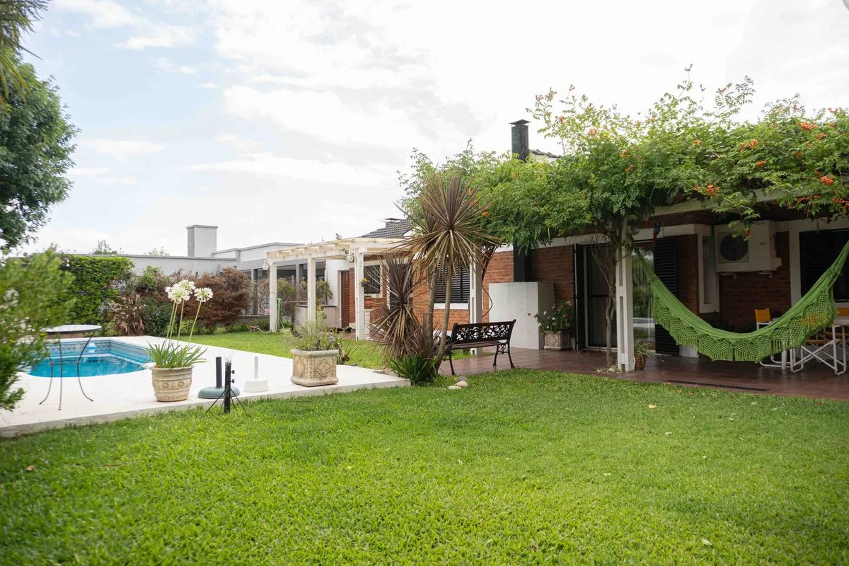 Casa en Calle 458 E/ 26 y 27 3100