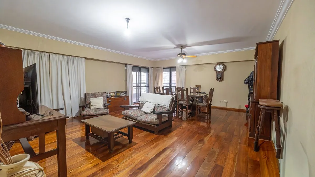 Departamento en Zeballos 600