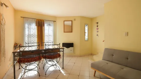 Casa en Puerto Argentino 5800