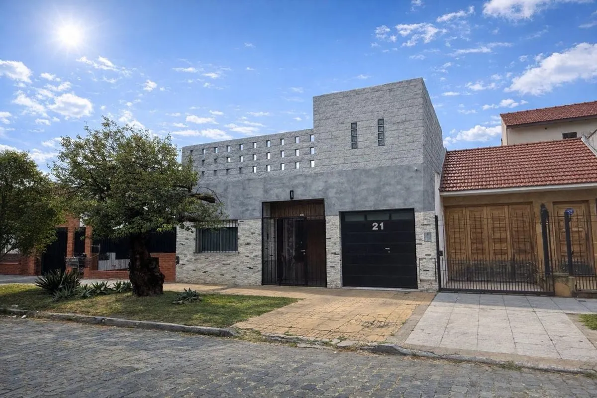 Casa en Estrada 100