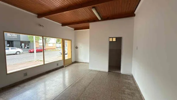 Local Comercial en Avenida General Bartolomé Mitre 400