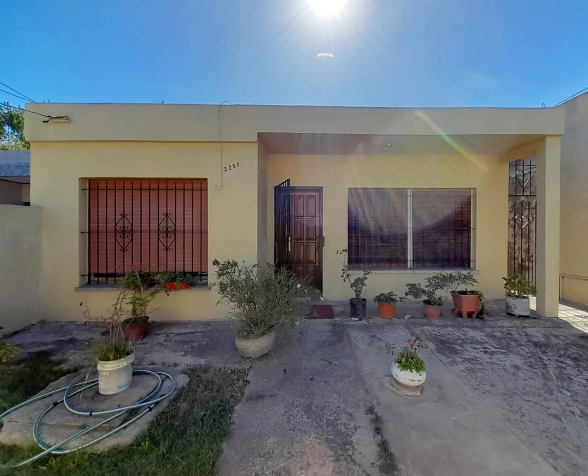 Casa en Coronel Martiniano Chilavert 3200